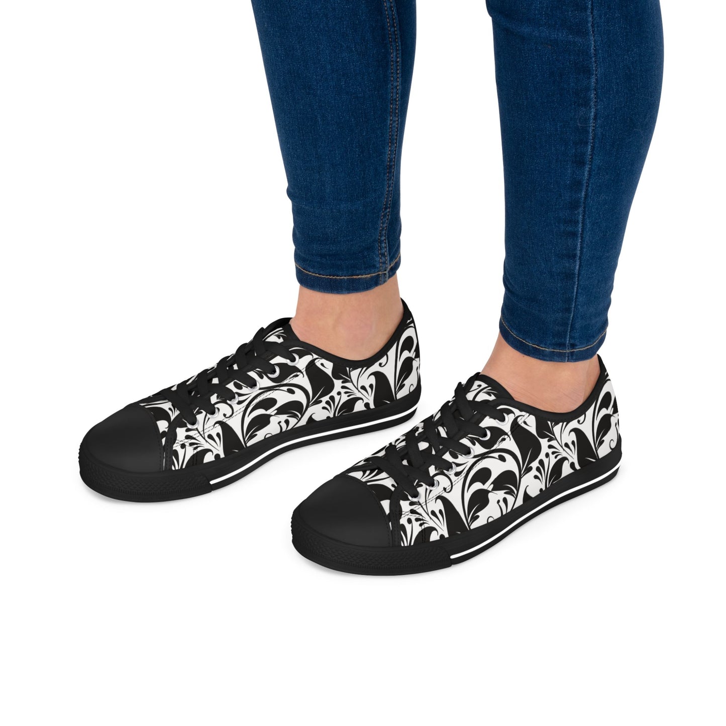 Schwarz-Weißes Paisley - Stylische Damen Low Top Sneakers mit elegantem Schwarz-Weiß-Design