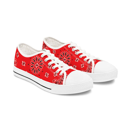 Niedrige Sneakers für Damen - ROTES BANDANA