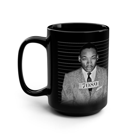 King – Mug Shot – Schwarze Kaffeetasse – 15 oz 