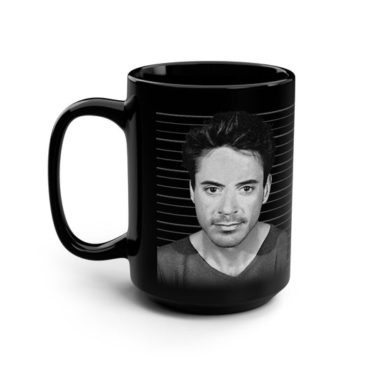 Robert – Mug Shot – Schwarze Kaffeetasse – 15 oz 