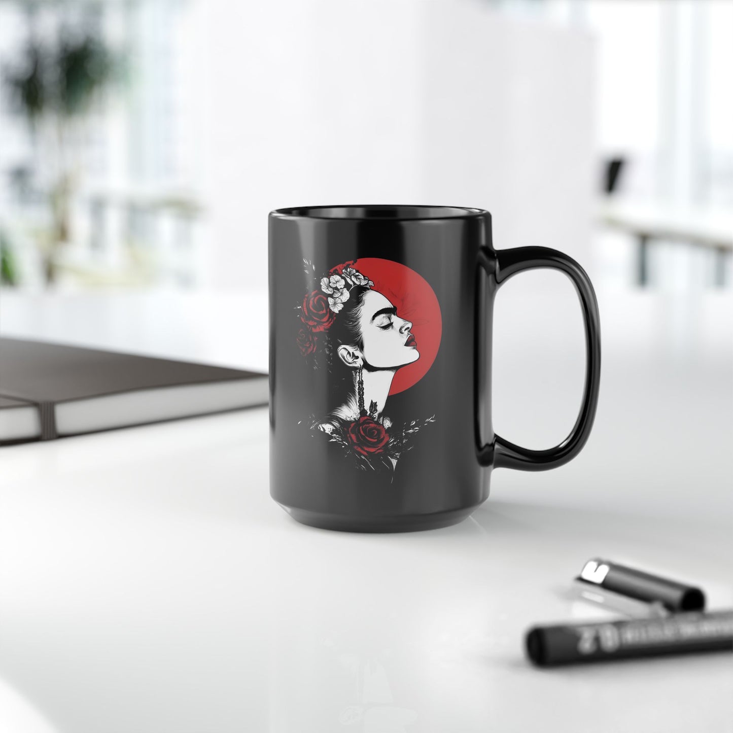 Frida Kahlo – Schwarze Kaffeetasse – 425 ml