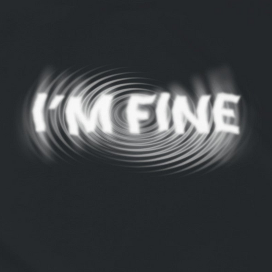 I'M FINE - Schweres Unisex-T-Shirt mit Rundhalsausschnitt | Gildan® 5000