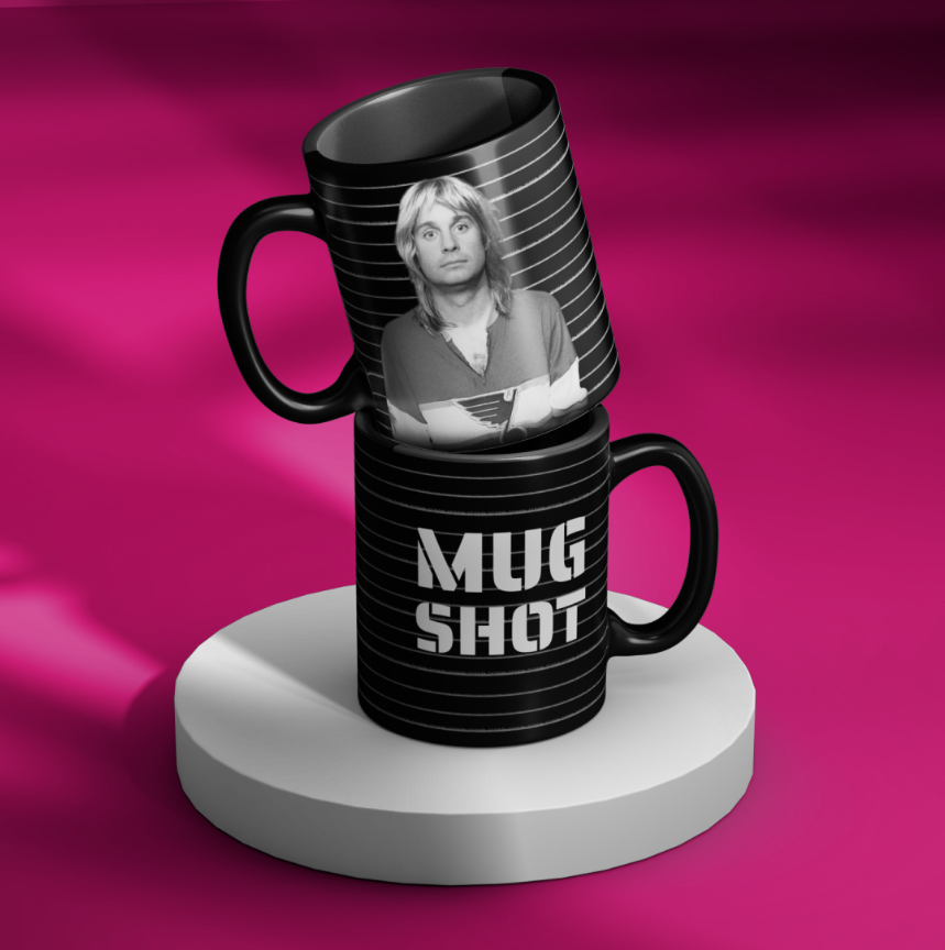 Ozzie – Mug Shot – Schwarze Kaffeetasse – 15 oz 